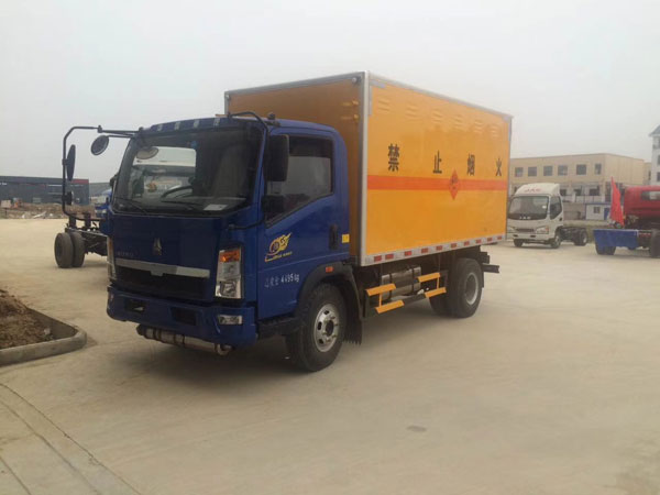 王牌4吨爆破器材运输车