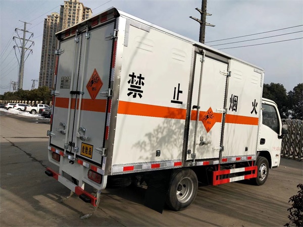 跃进汽油1吨小型氧气瓶运输车